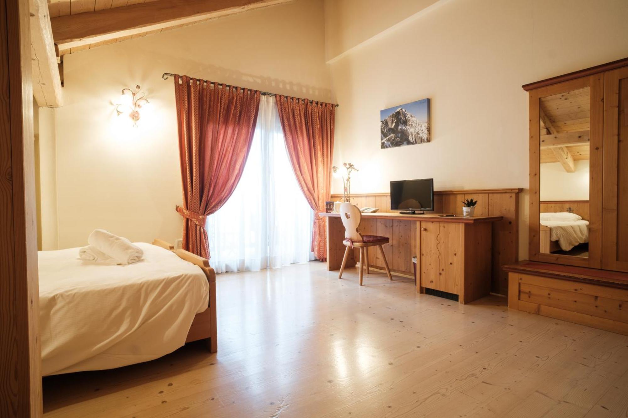 Casa Moresc Spiazzo  Room photo